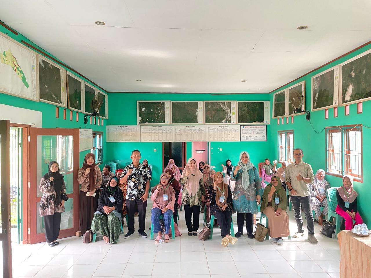 Foto Kegiatan Sosialisasi Pemberdayaan UMKM di Desa Simpang Tiga