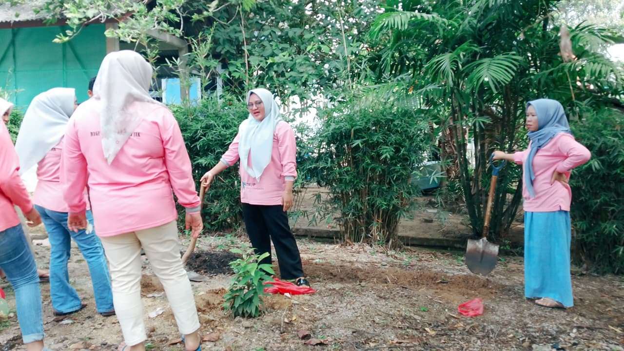 Gotong Royong di DKUP